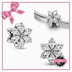 Sparkling Herbarium Cluster Charm (One)